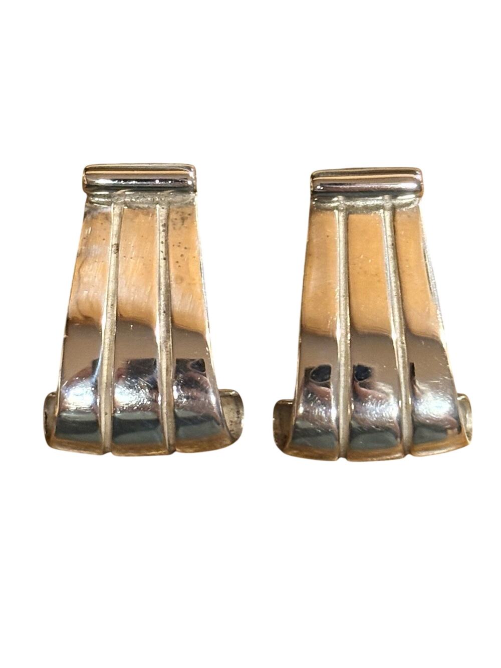 James Avery Earrings Sterling Silver Large Scroll with Leverbacks Retired